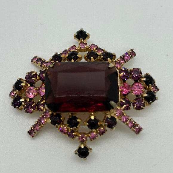 Vintage Gold-Tone Brooch With Ruby Red & Purple Rhinestones - Ornate Design - Picture 2 of 11
